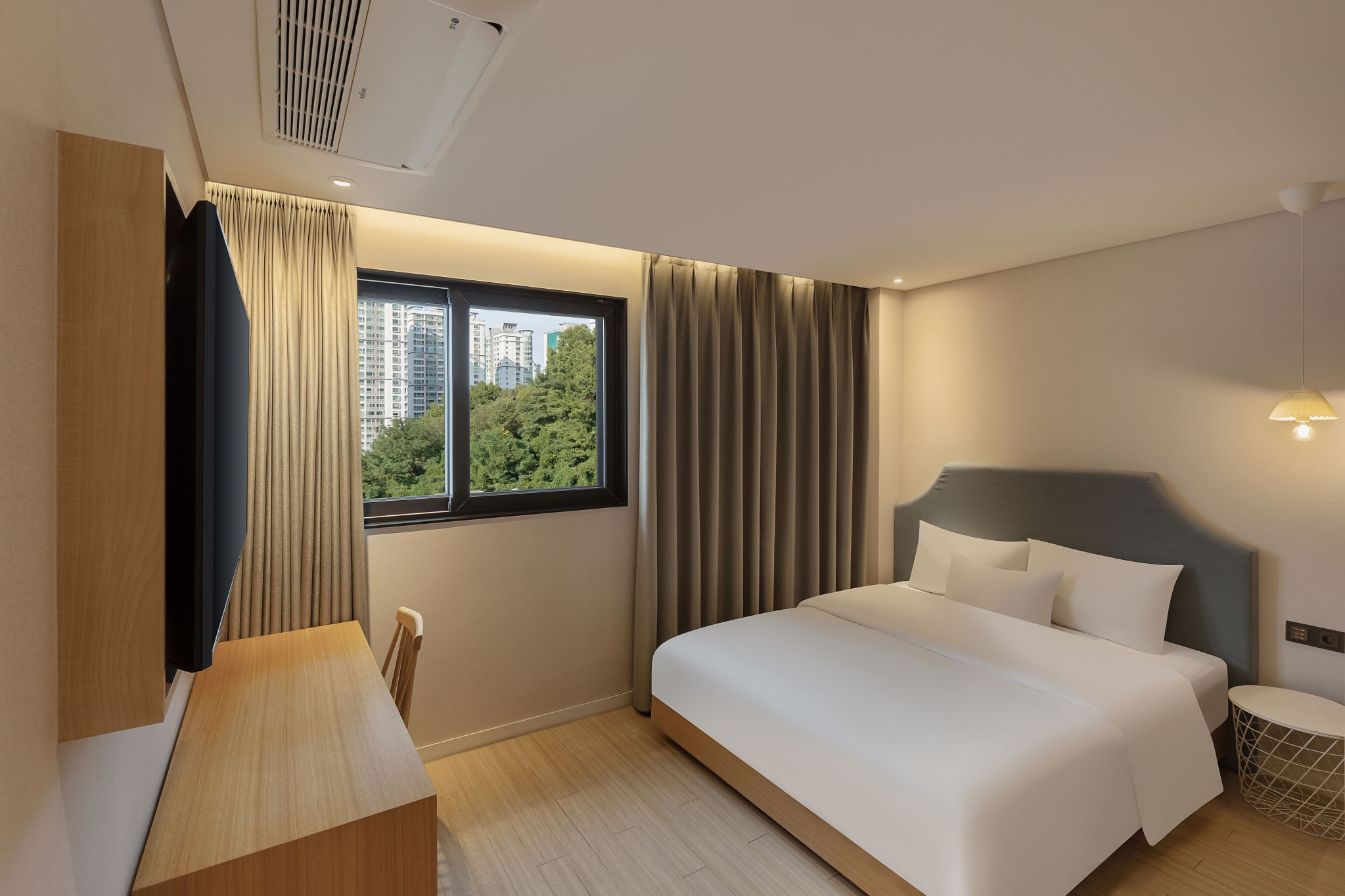 스탠다드 더블 → 디럭스 더블(브랜드기획전★룸업)