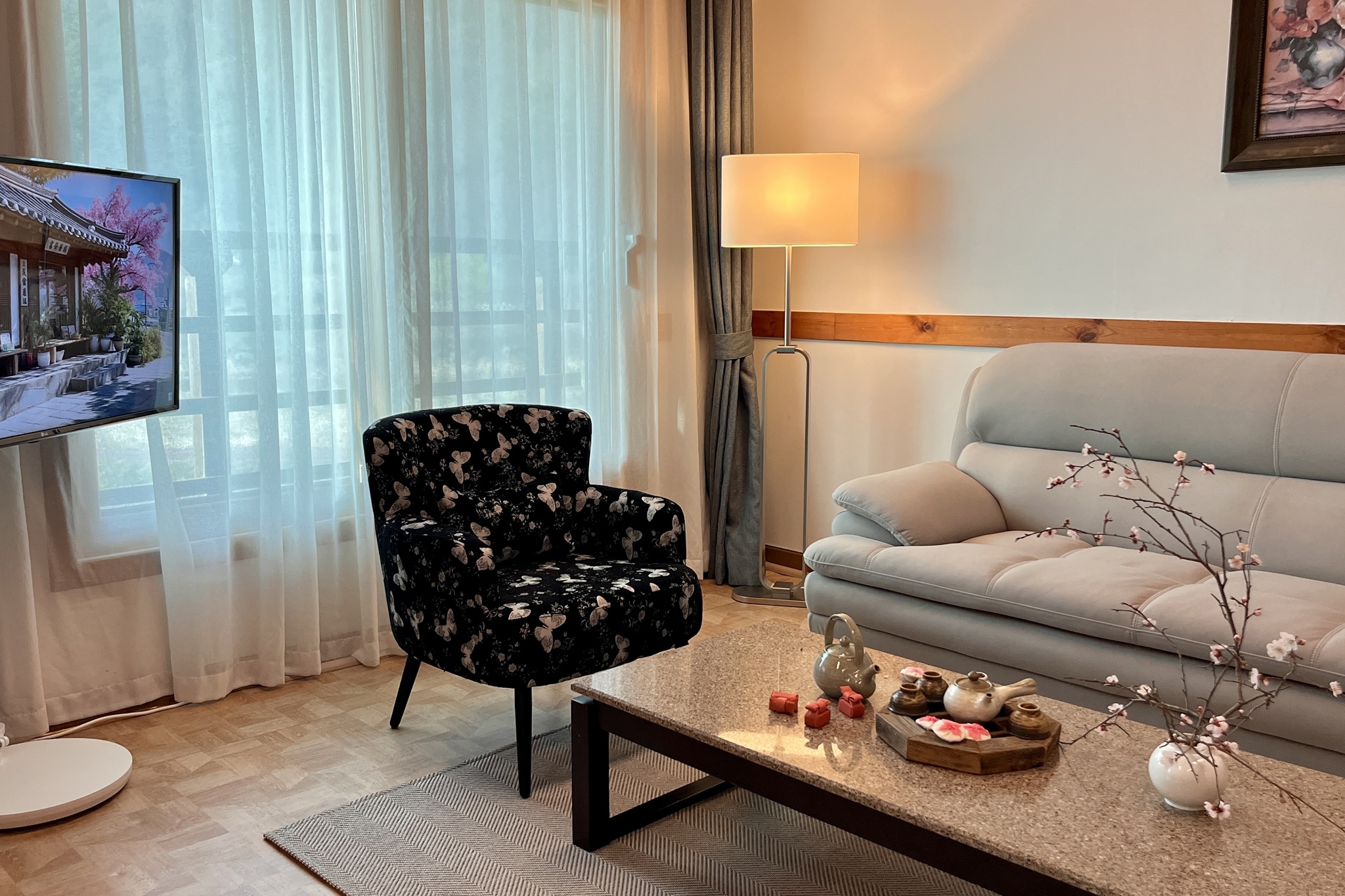 room detail thumbnail 1