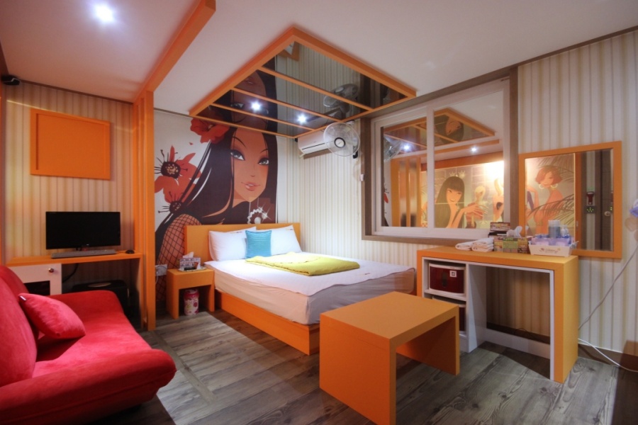 room detail thumbnail 0