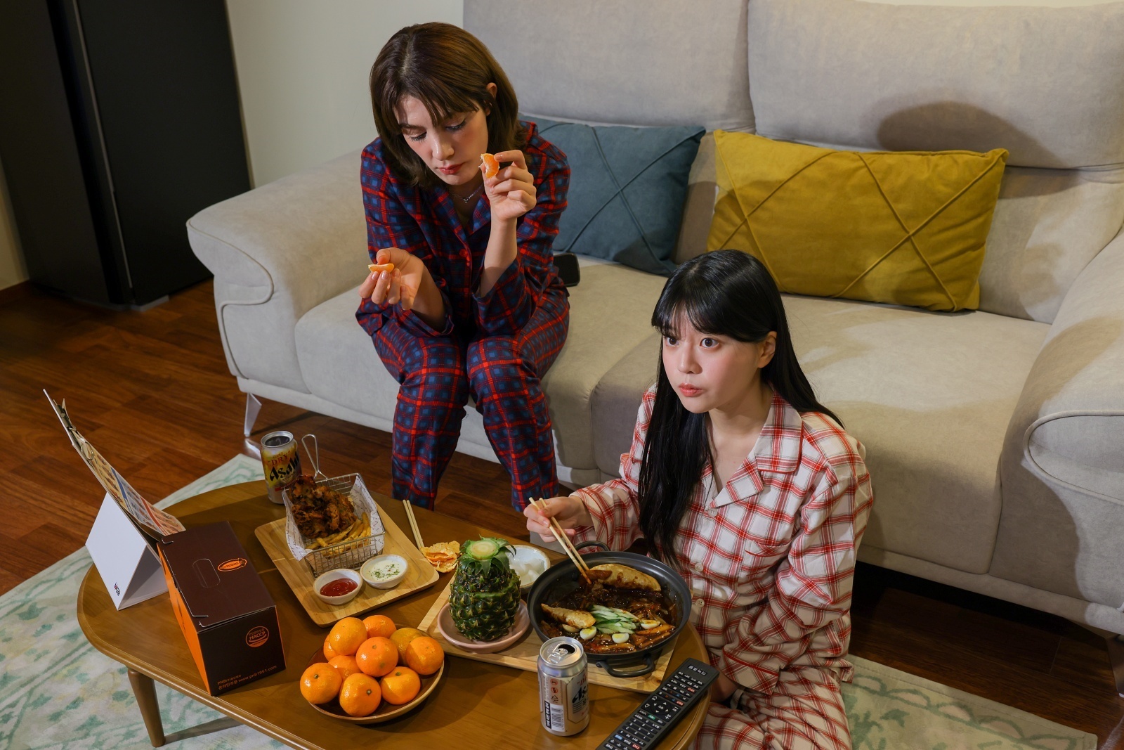 room detail thumbnail 2