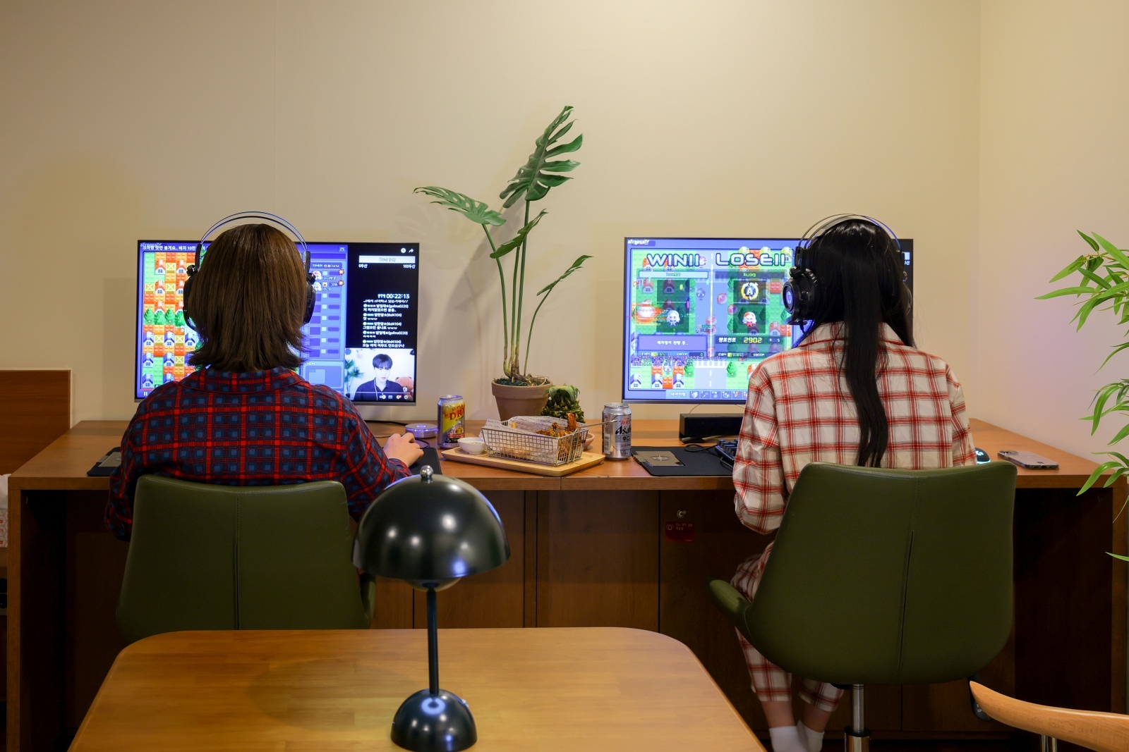 room detail thumbnail 1