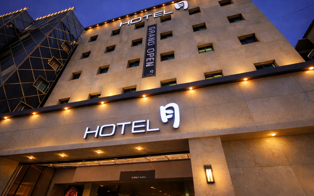 성남 HOTEL월 - 모란역점