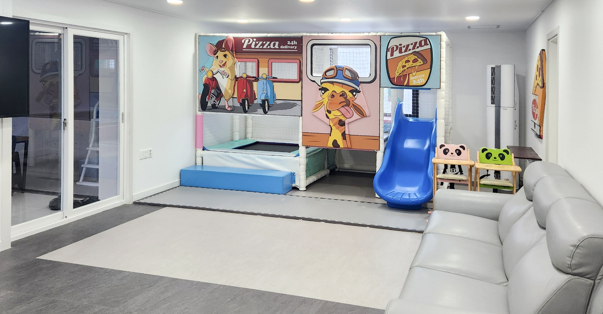 room detail thumbnail 0