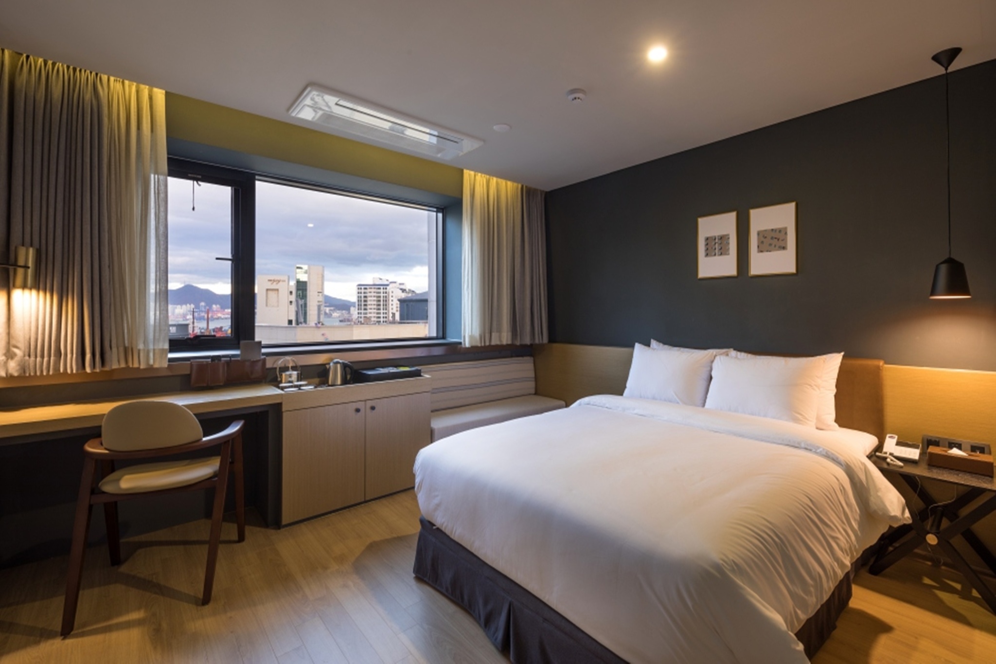 디럭스 더블(2인 조식 PKG)