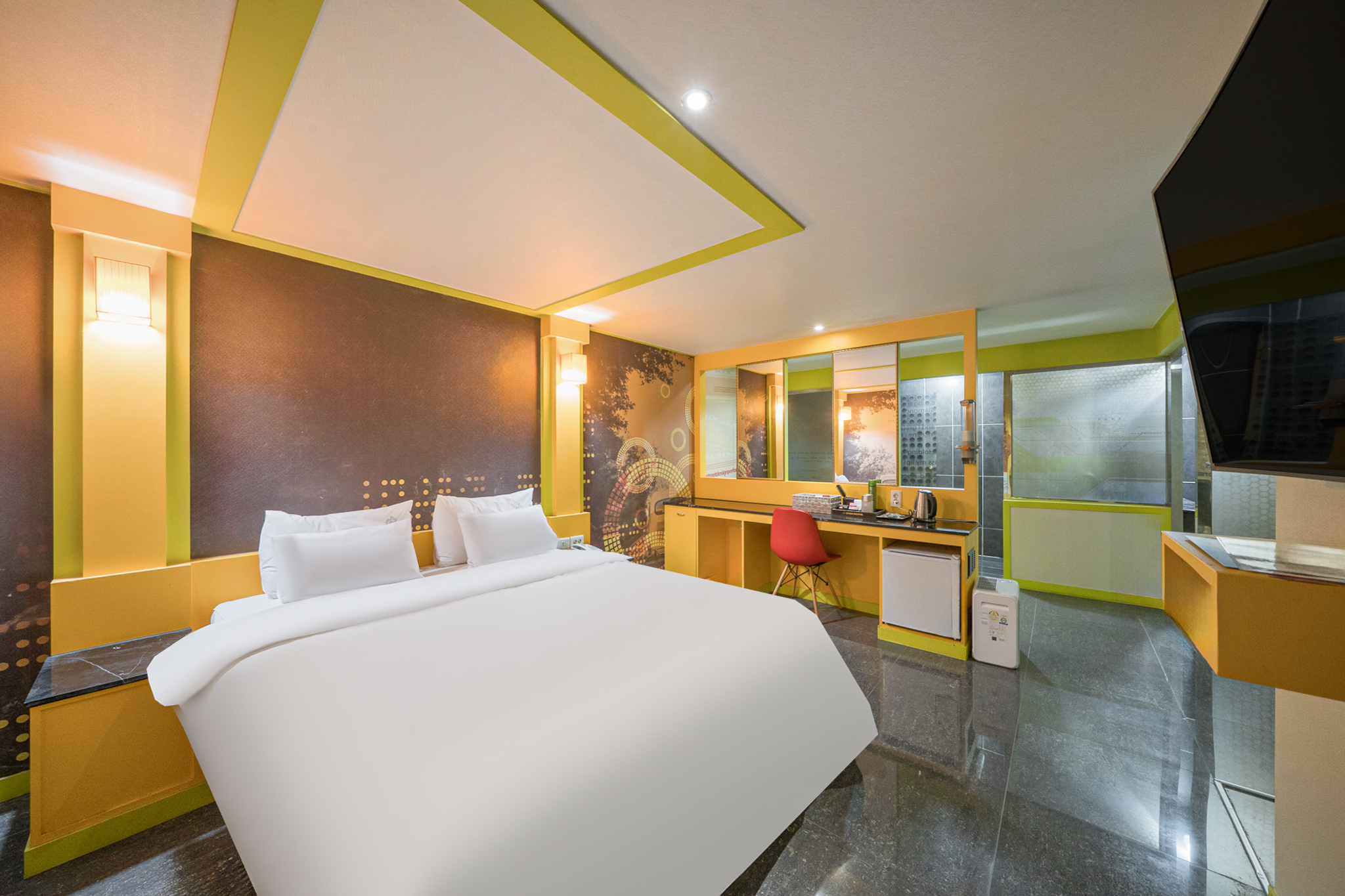 room detail thumbnail 2