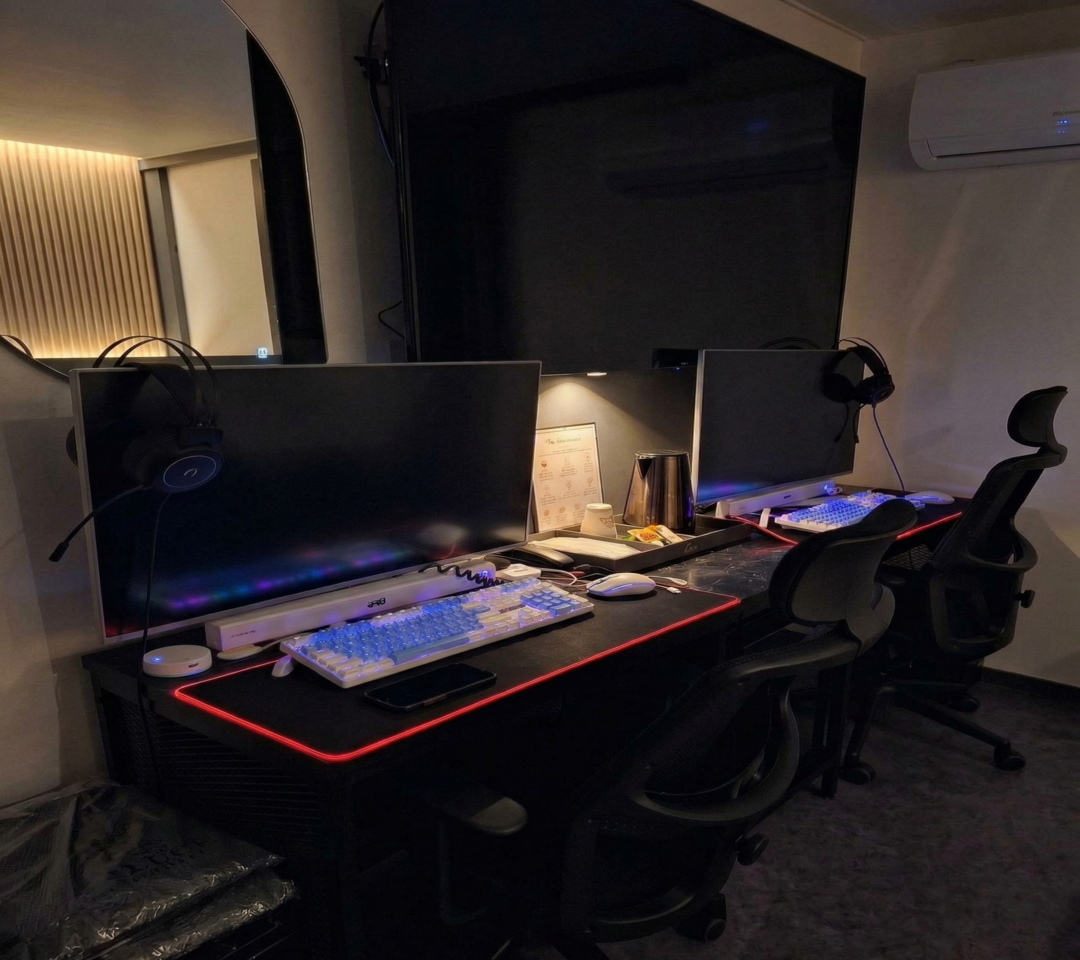 room detail thumbnail 2