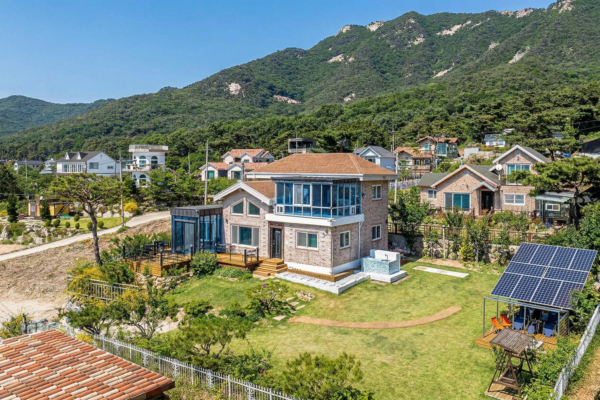 https://yaimg.yanolja.com/v5/2026/04/13/01/69dc43f4c6c9b1.39739814.jpg