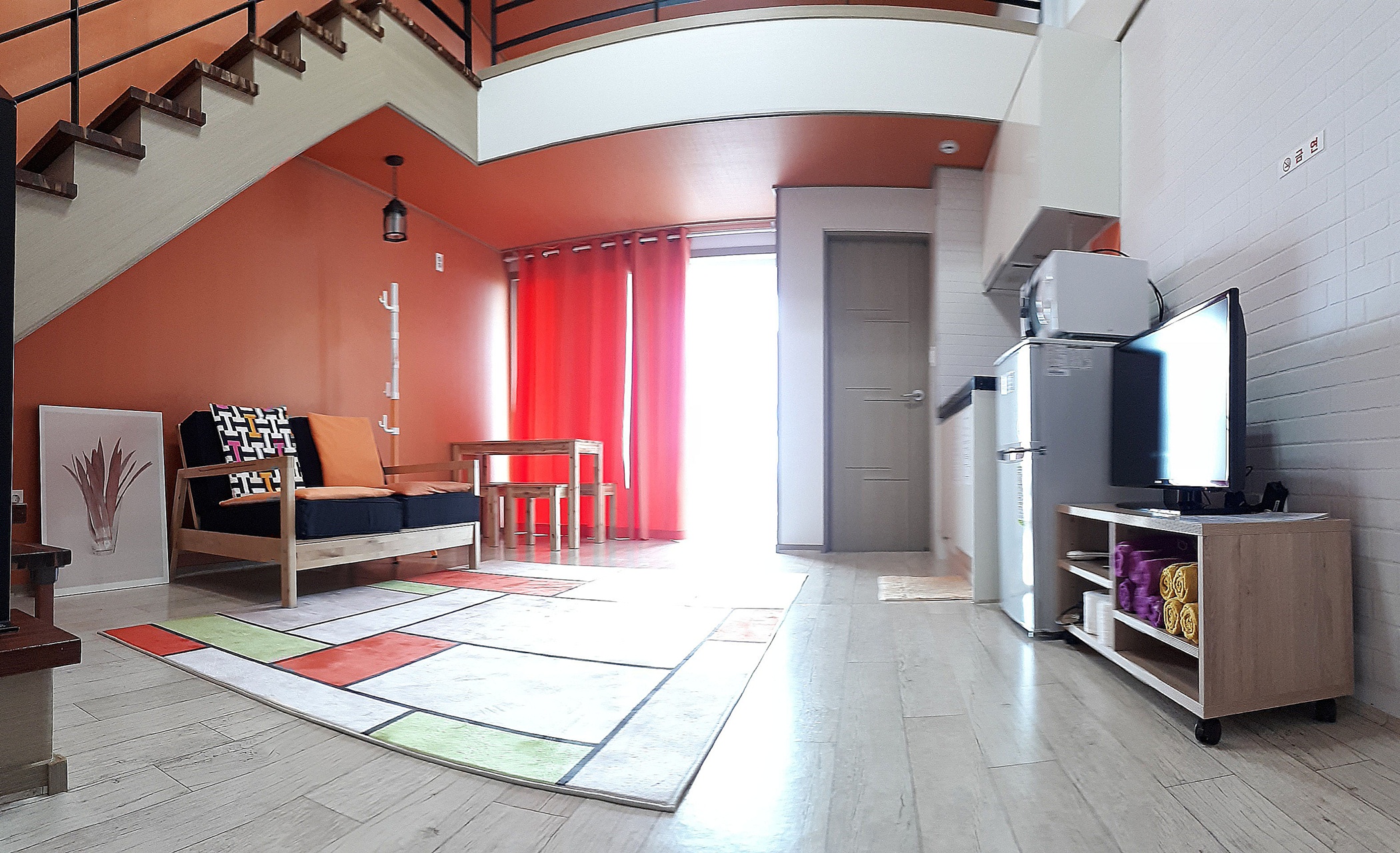 room detail thumbnail 0