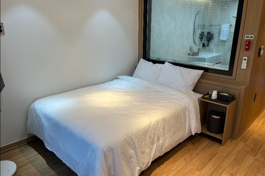 room detail thumbnail 0