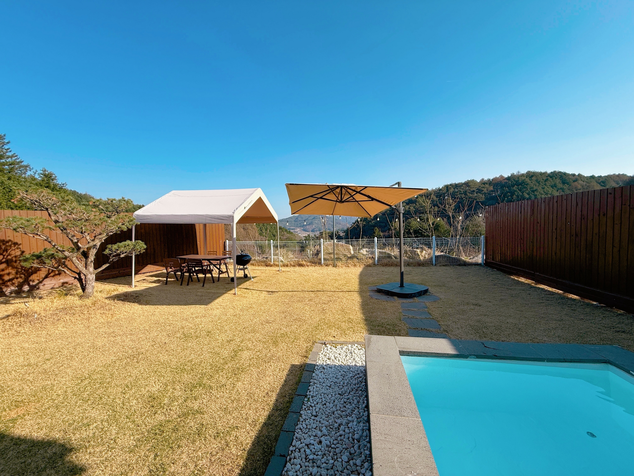 https://yaimg.yanolja.com/v5/2026/04/14/18/69de8a638c3923.35145893.jpg