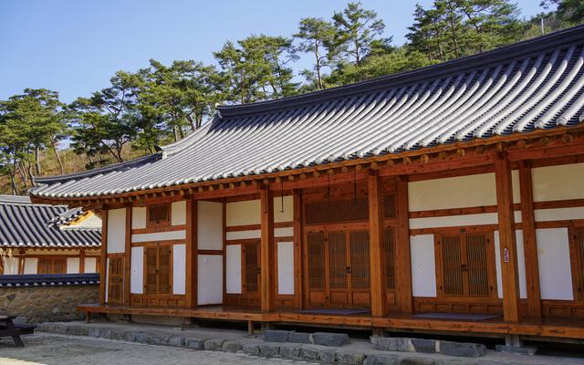 청송 한옥호텔 안(安)