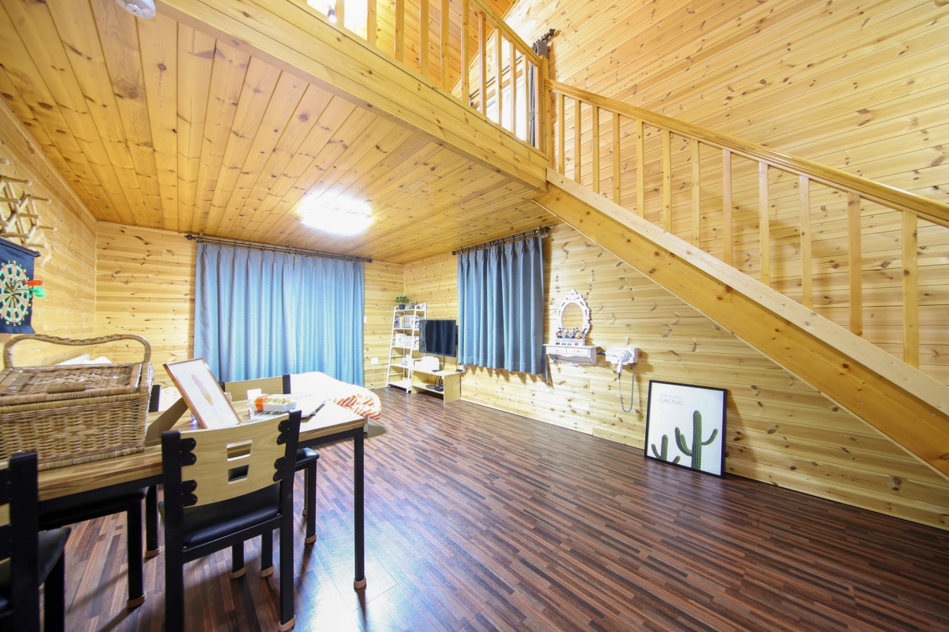 room detail thumbnail 0