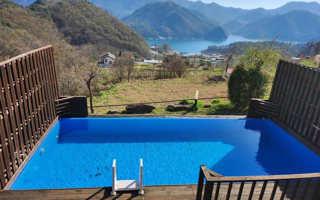 충주 페나테스풀빌라