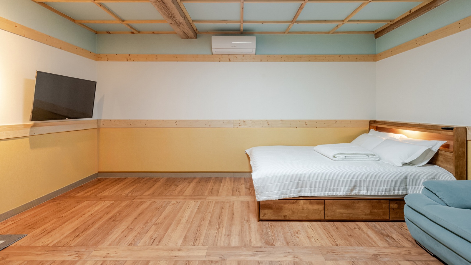 room detail thumbnail 1