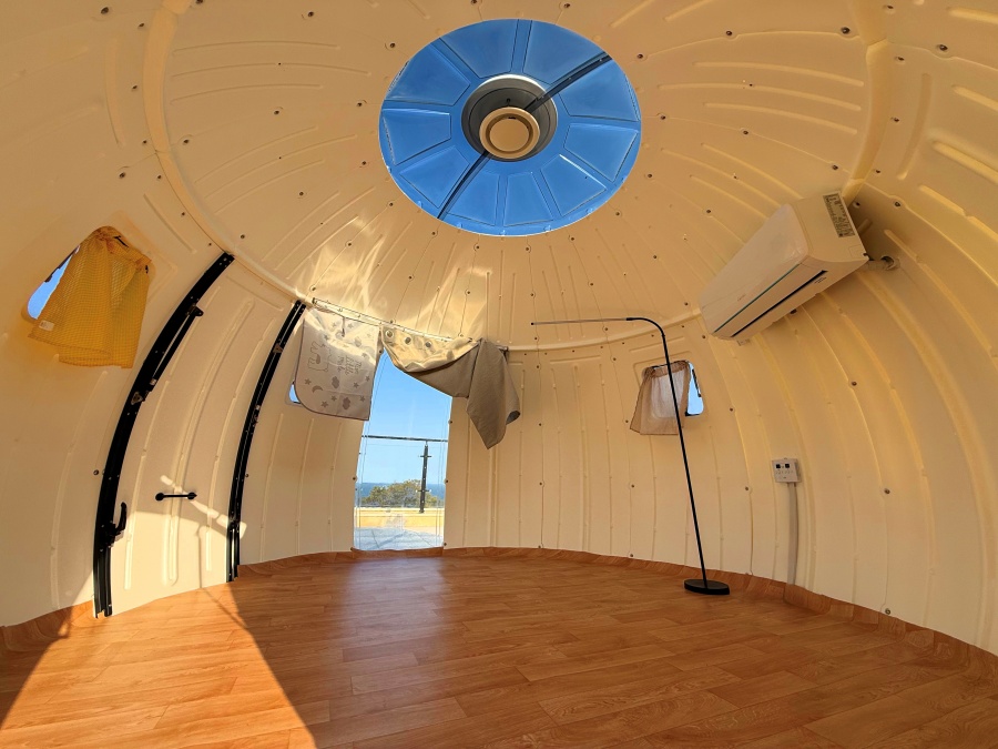 room detail thumbnail 2