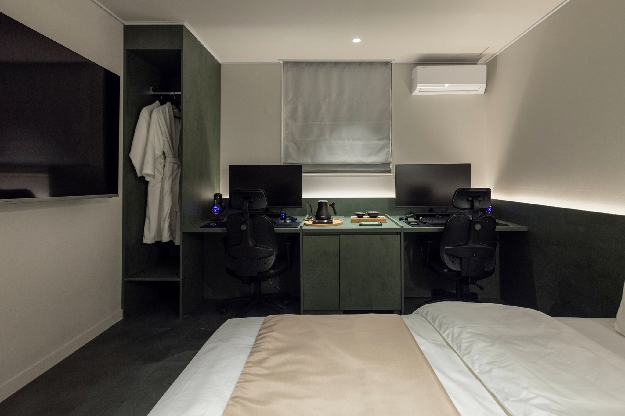 room detail thumbnail 0