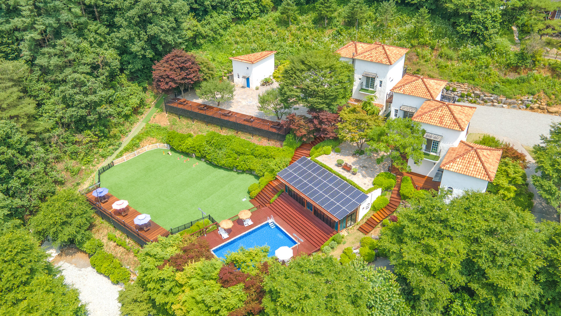 홍천 세도나애견동반펜션 수영장