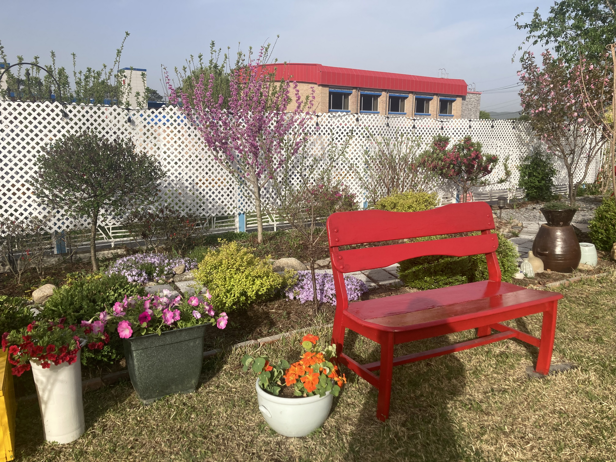 https://yaimg.yanolja.com/v5/2026/04/28/00/69f00572382b32.77789708.jpg
