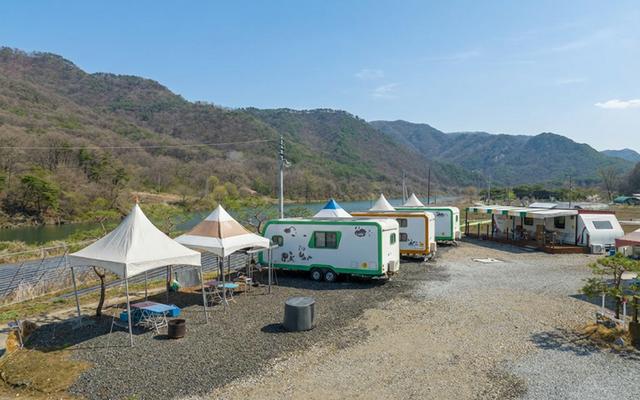 괴산 운교랜드 캠핑카라반
