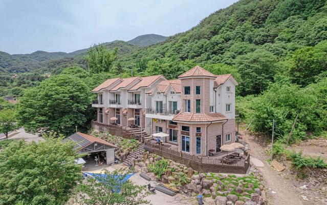 남원 별헤는밤펜션