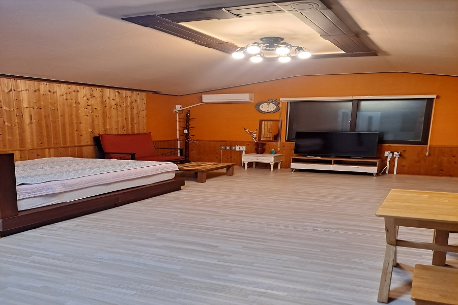 https://yaimg.yanolja.com/v5/2026/05/04/07/69f849c2d18446.00383074.jpg