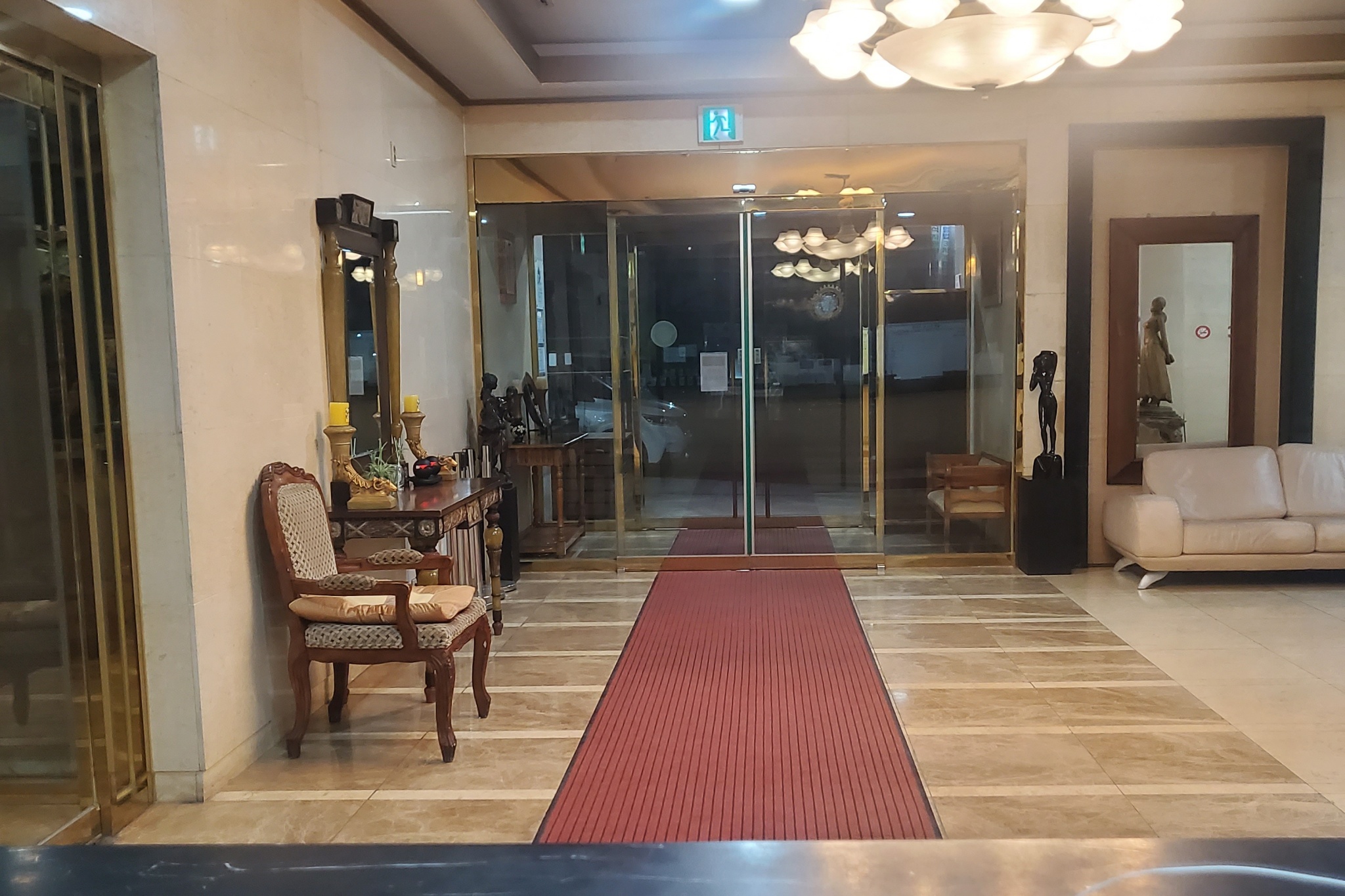 https://yaimg.yanolja.com/v5/2026/05/06/02/69faada66d8030.44678812.jpg