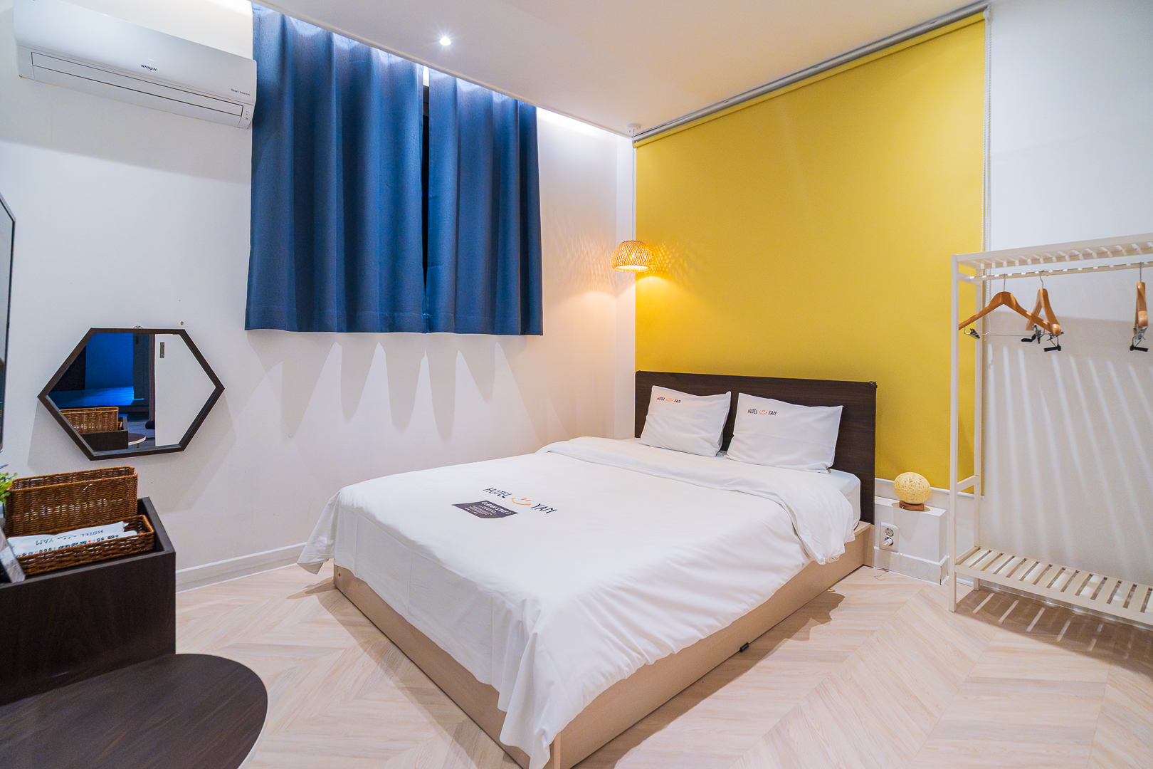 room detail thumbnail 0
