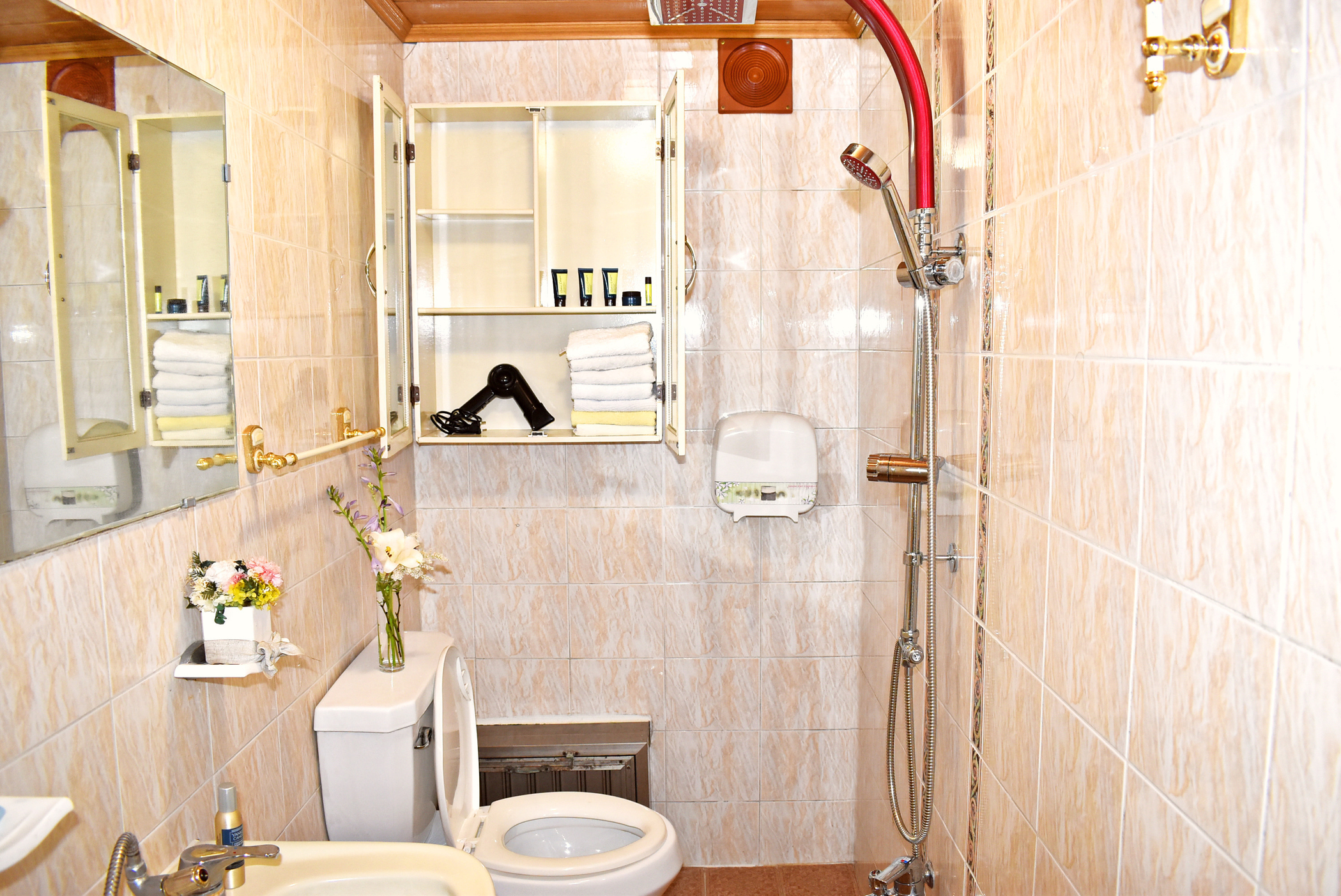 https://yaimg.yanolja.com/v5/2026/05/11/07/6a0181bd298939.22946971.jpg