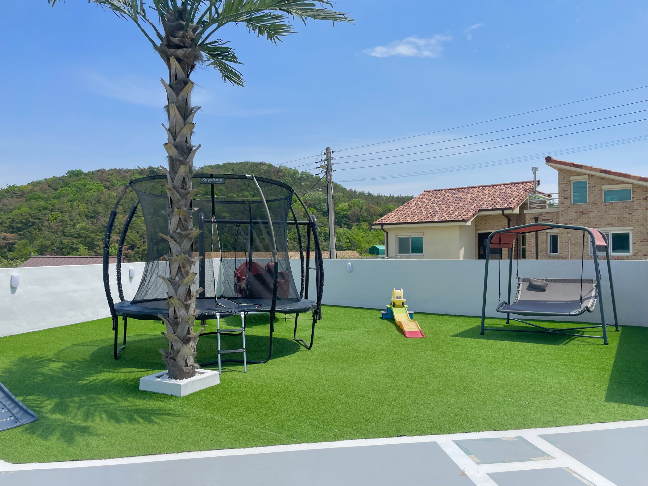 https://yaimg.yanolja.com/v5/2026/05/13/03/6a03ec6f610b21.75453875.jpg