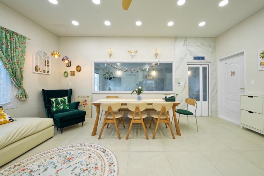 https://yaimg.yanolja.com/v5/2026/05/15/01/6a0673dac00927.93658985.jpg