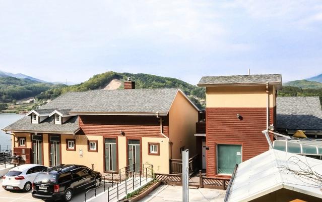 https://yaimg.yanolja.com/v5/2026/05/18/06/6a0aaffb5dc658.40076610.jpg