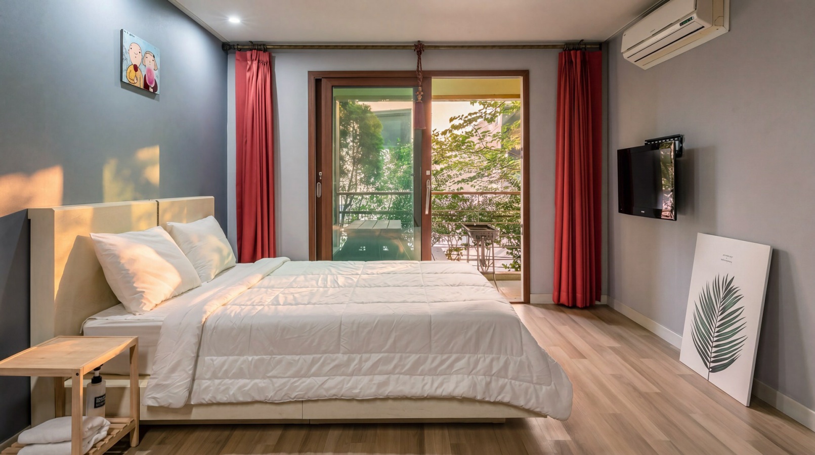 room detail thumbnail 0
