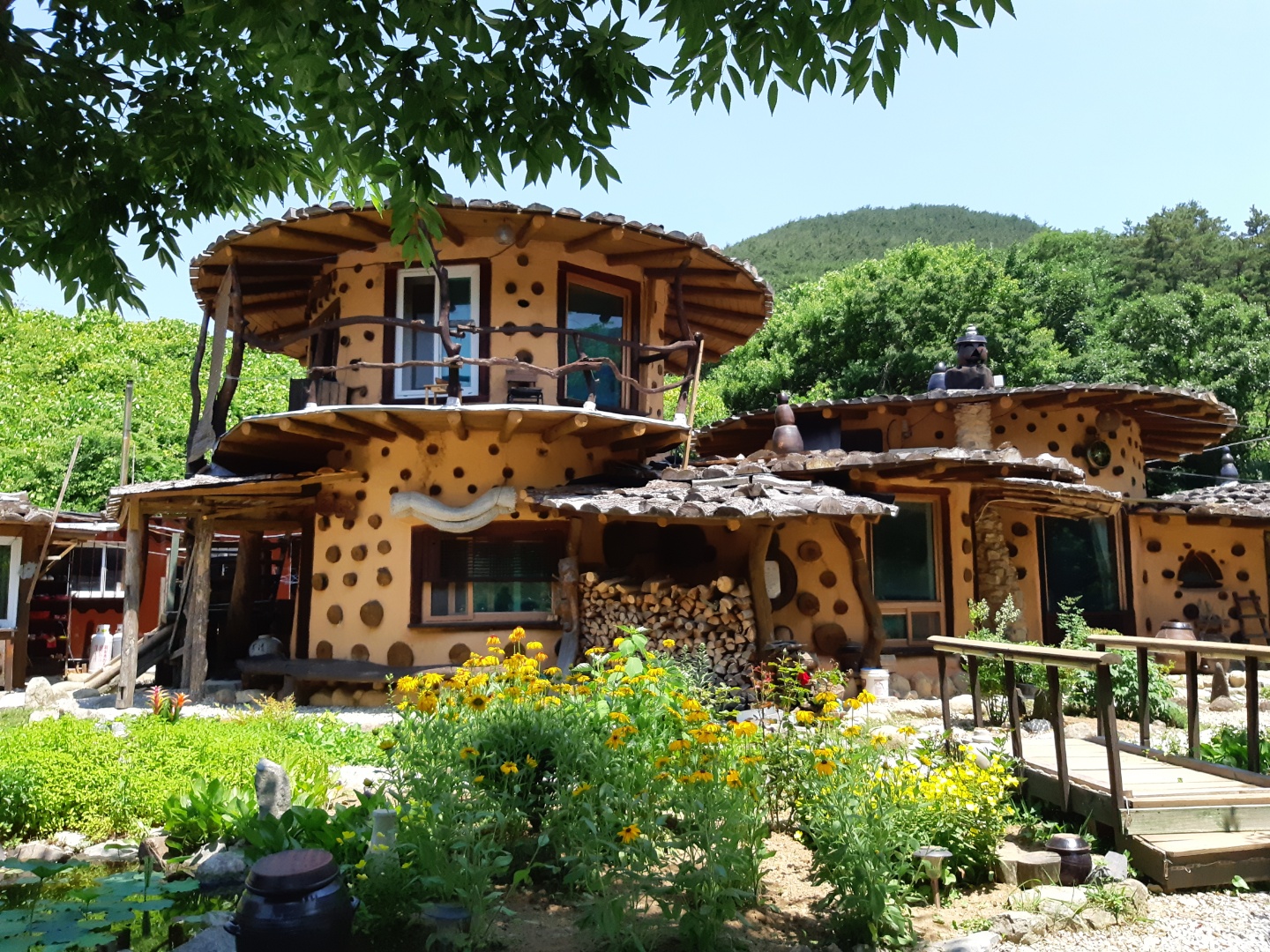 https://yaimg.yanolja.com/v5/2026/05/26/01/6a14f99b38ecb0.41945048.jpg