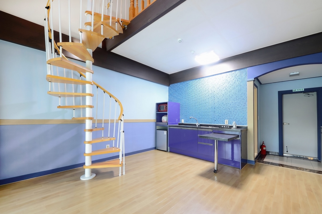 https://yaimg.yanolja.com/v5/2026/05/28/08/6a17f6c7678a45.14297956.jpg