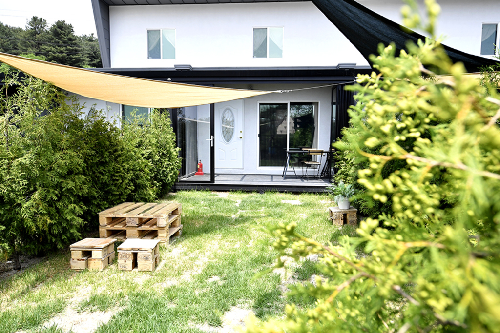 https://yaimg.yanolja.com/v5/2026/05/28/09/6a180cf052a6c9.33007439.jpg