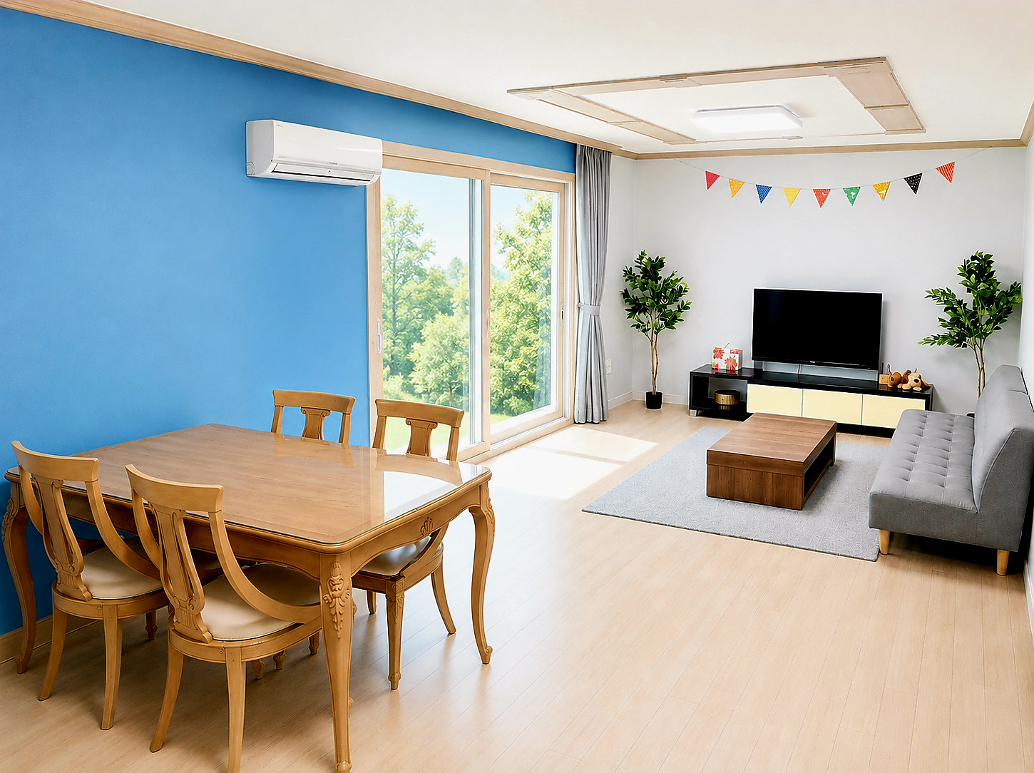 room detail thumbnail 2