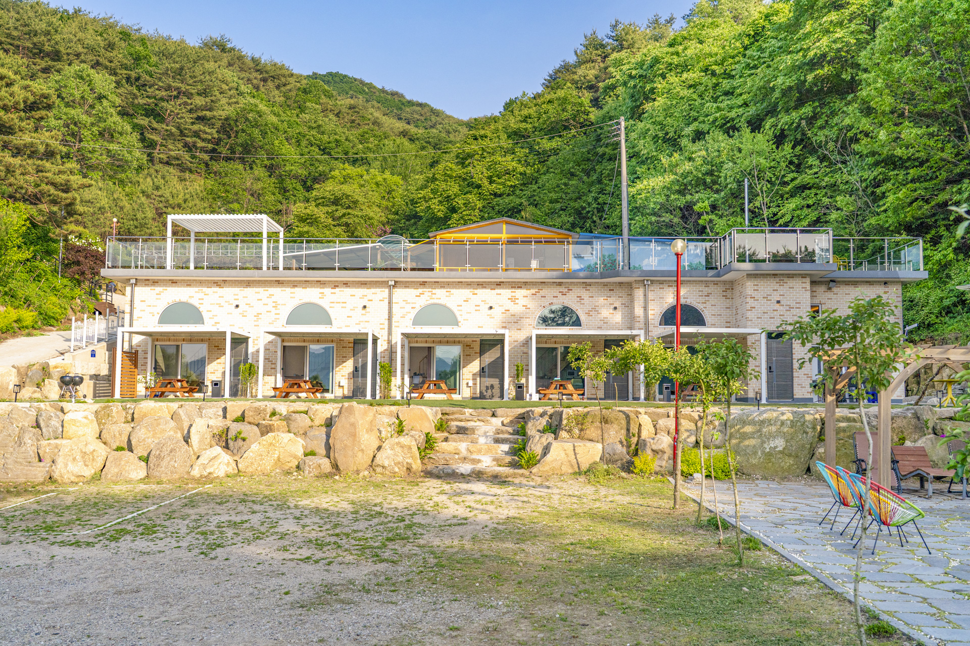 https://yaimg.yanolja.com/v5/2026/06/04/03/6a20f3ff1b8126.99983433.jpg
