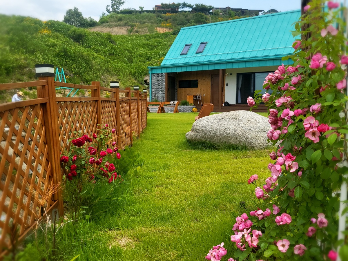 https://yaimg.yanolja.com/v5/2026/06/09/01/6a276b2ed557f2.99593802.jpg
