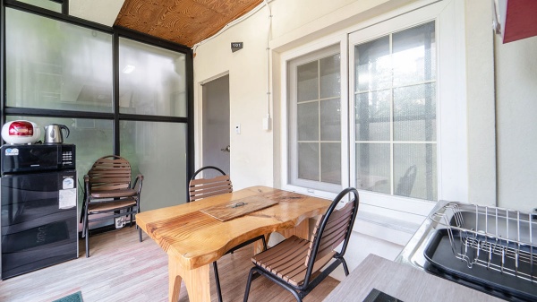 https://yaimg.yanolja.com/v5/2026/06/10/01/6a28be394065c9.96052905.jpg