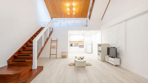 https://yaimg.yanolja.com/v5/2026/06/12/09/6a2bd133ac0179.66078688.jpg