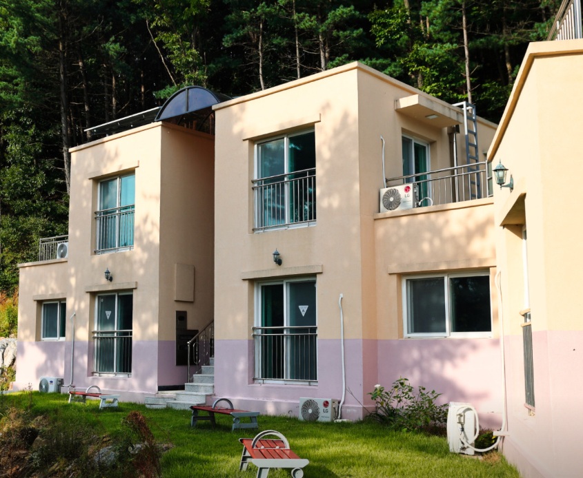 https://yaimg.yanolja.com/v5/2026/06/12/09/6a2bd25056b089.72294830.jpg