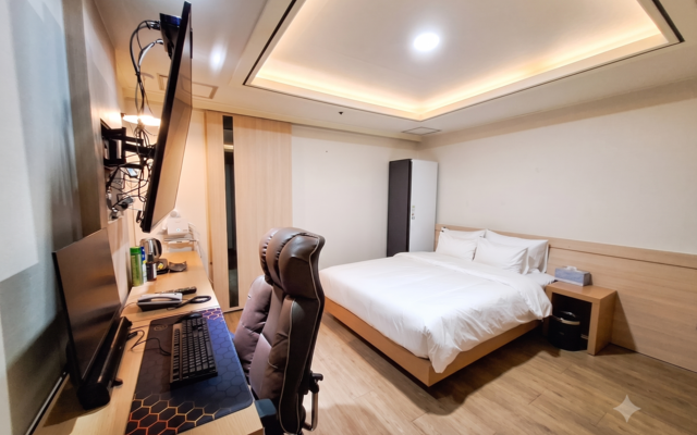 수원 영통 E HOTEL