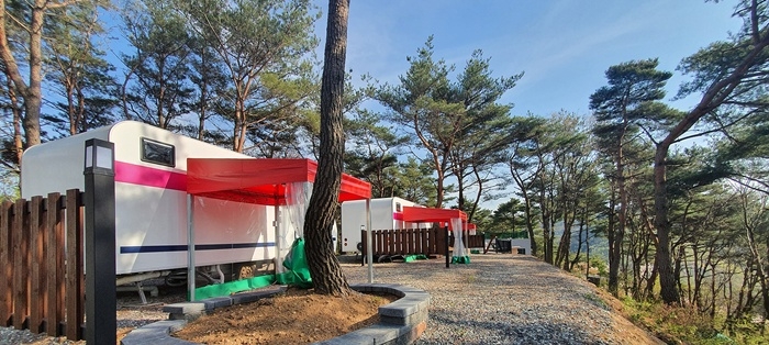 https://yaimg.yanolja.com/v5/2026/06/30/00/6a431130b8c929.87273820.jpg