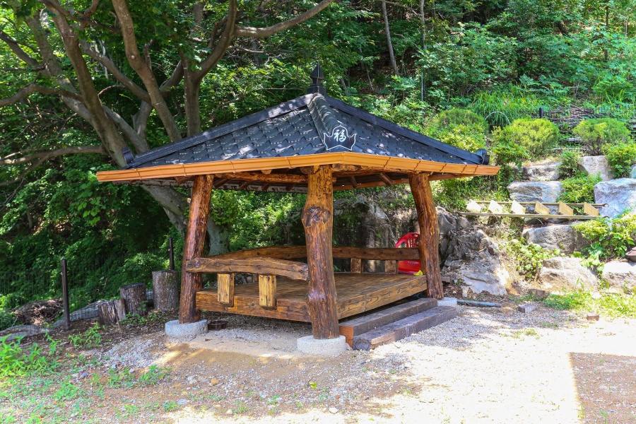 https://yaimg.yanolja.com/v5/2026/06/30/09/6a438949235483.16698849.JPG