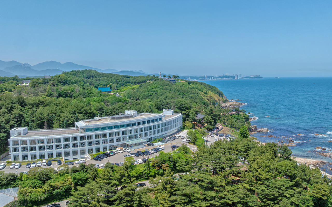 Potaraka Naksan Beach Wellness