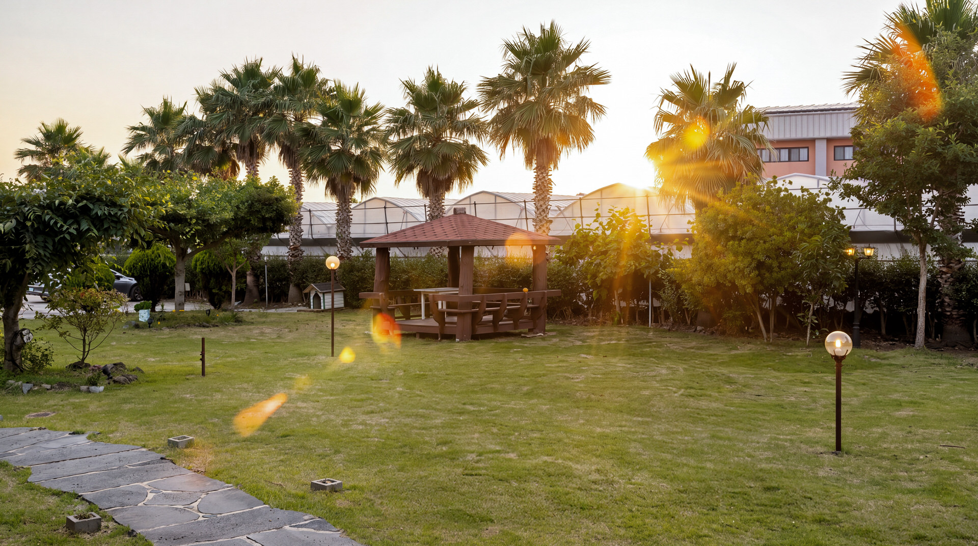 https://yaimg.yanolja.com/v5/2026/07/03/07/6a475f3528ffb4.28829363.jpg