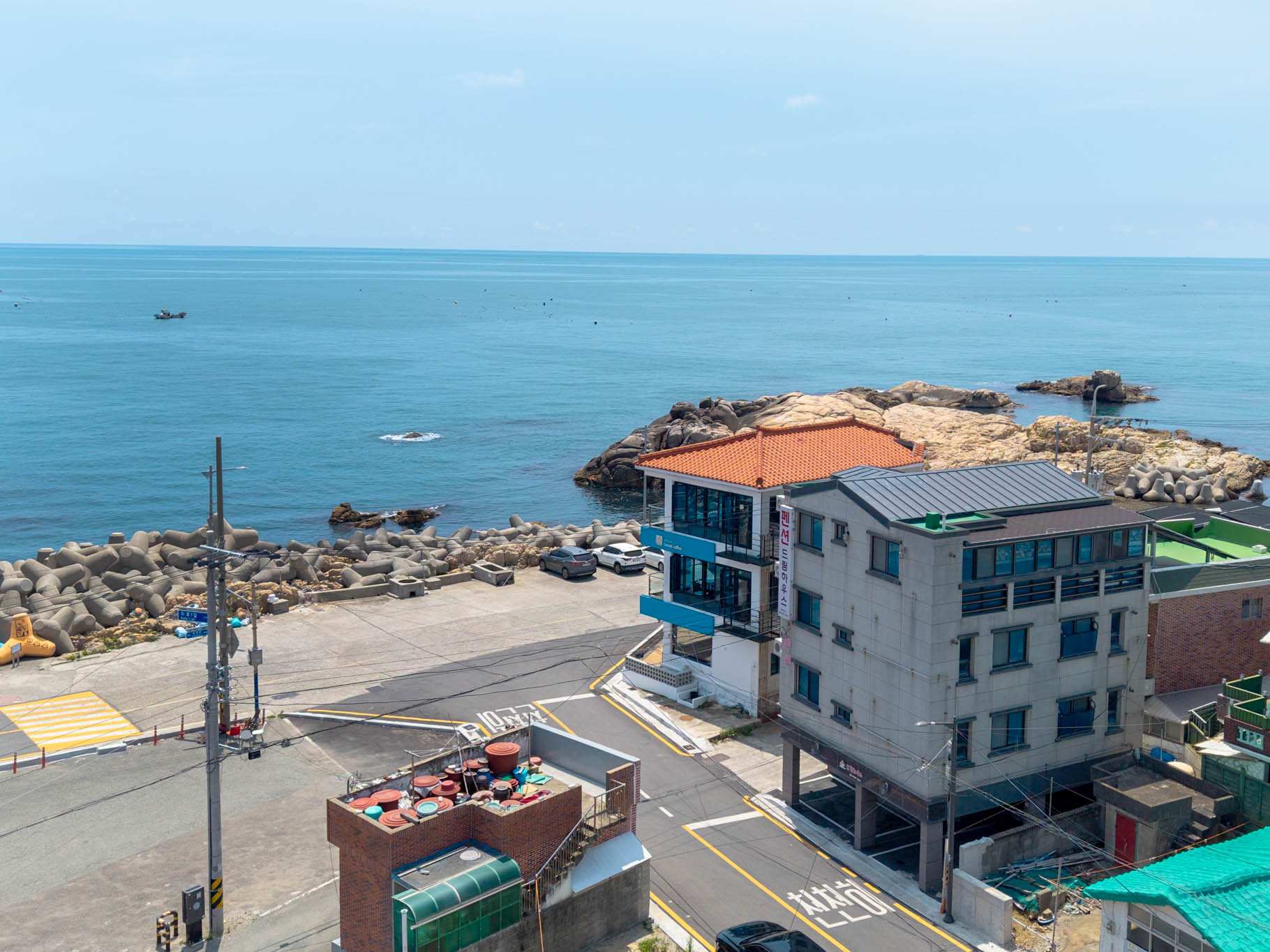 https://yaimg.yanolja.com/v5/2026/07/09/05/6a4f2f5e209541.58965555.jpg