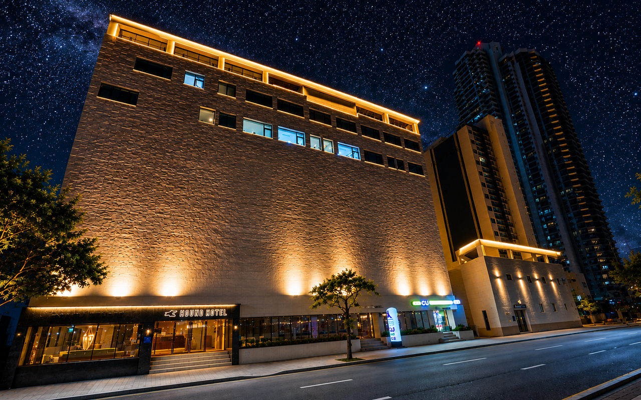 Geoje Island Jangseungpo Hound Hotel
