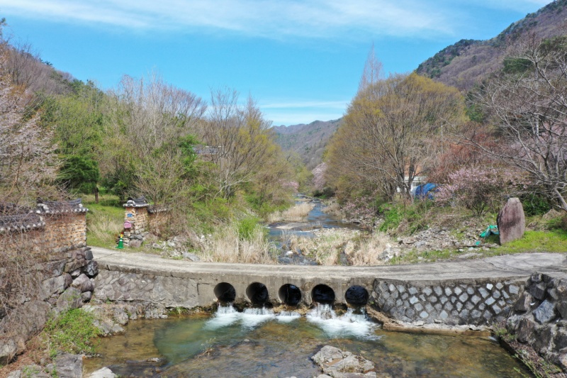 https://yaimg.yanolja.com/v5/2026/07/09/07/6a4f4c9ac2f0b1.90260348.JPG