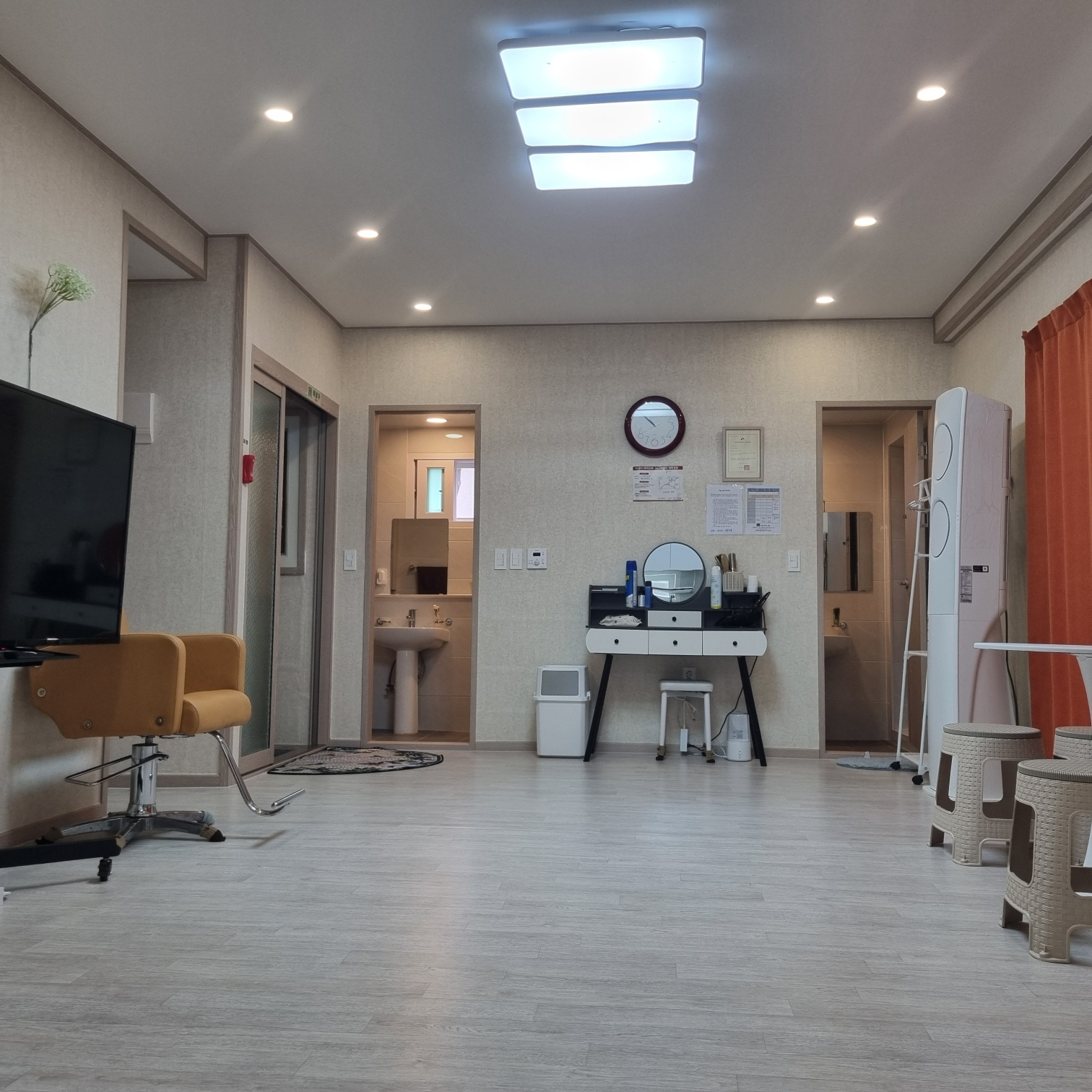 https://yaimg.yanolja.com/v5/2026/07/10/09/6a50bcdf90e754.31098763.jpg